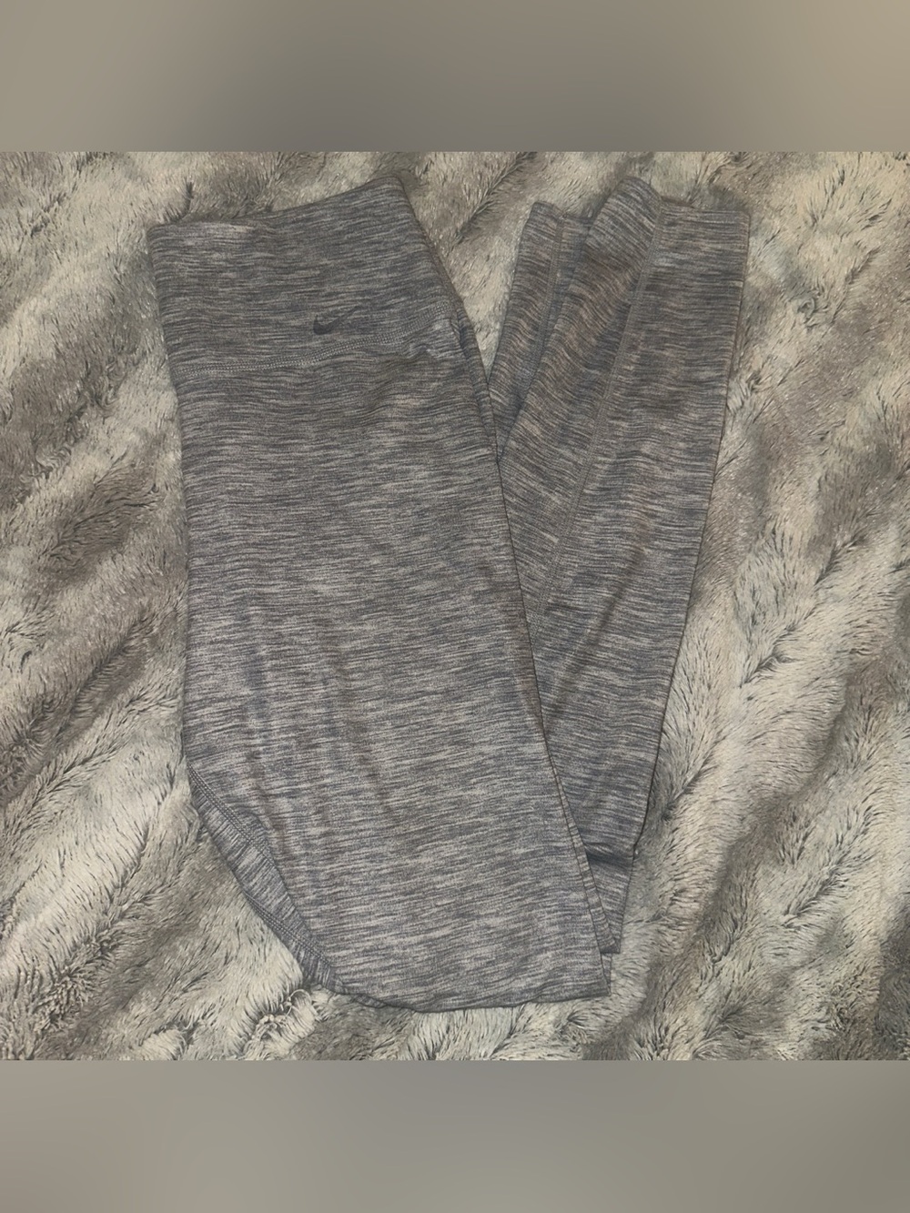women’s small ‘Nike’ grey leggings